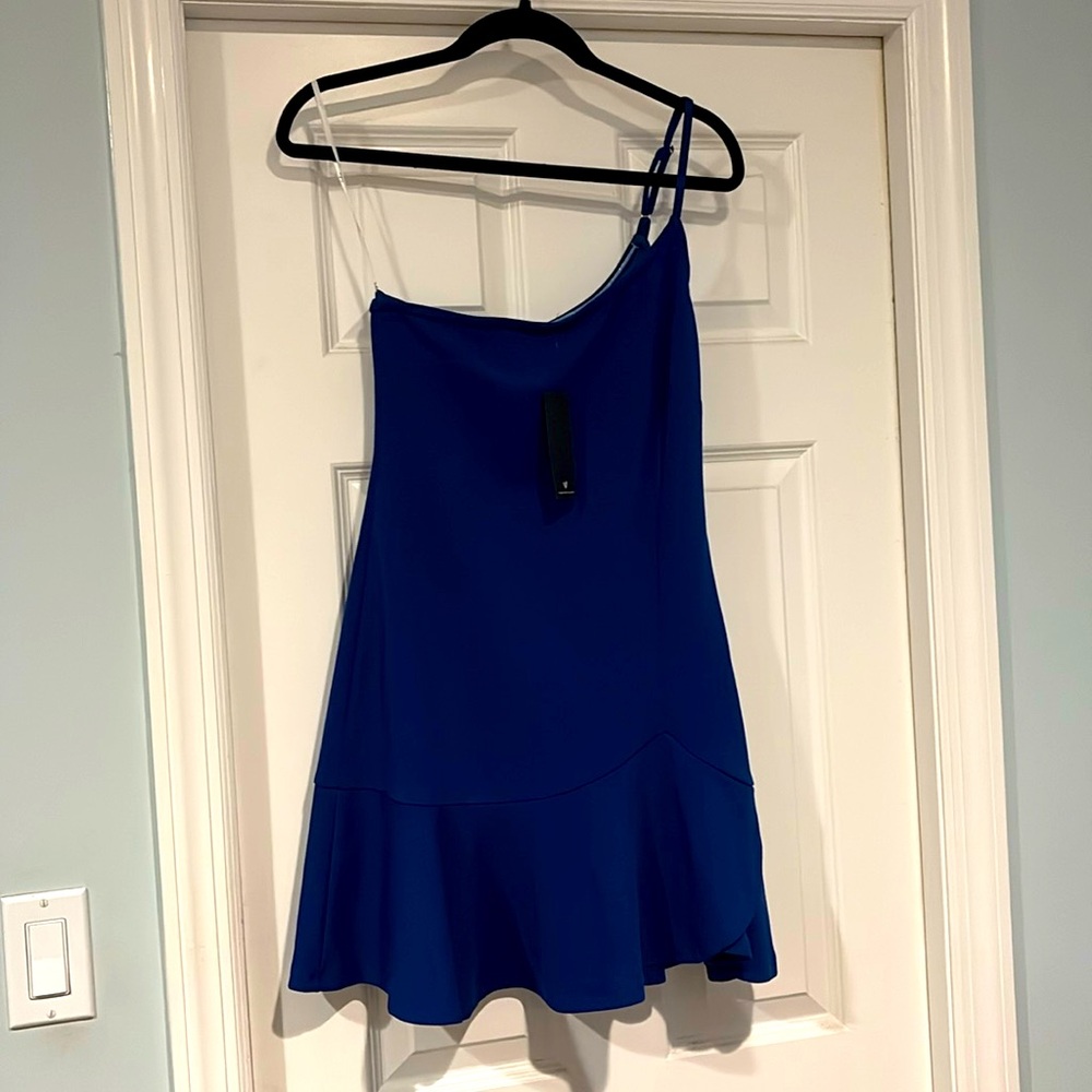 Lulu's  Dress blue Stay Gorgeous One shoulder minidress. NWT Wrinkle free fabric